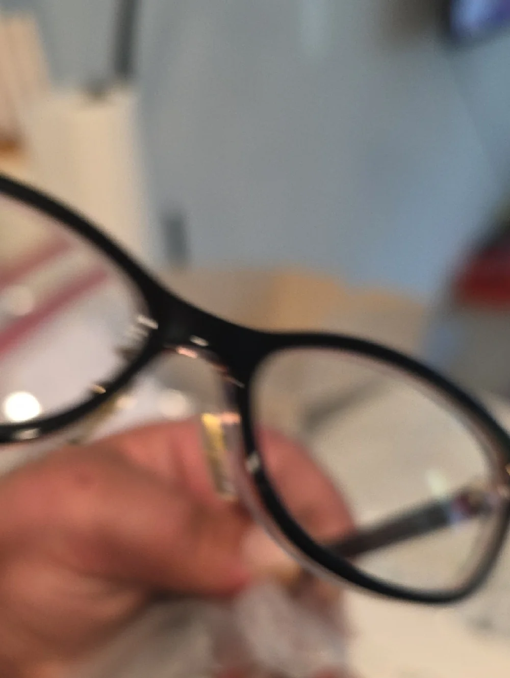 Gucci Black Frames with Gold Temple Accents Women's Glasses GG21440J - Picture 5 of 12